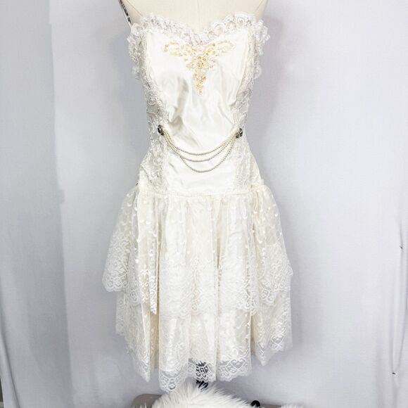 Vintage Flirtations Alfred Angelo | Made in USA Union Made | Sz 15/16 Junior - Picture 1 of 12